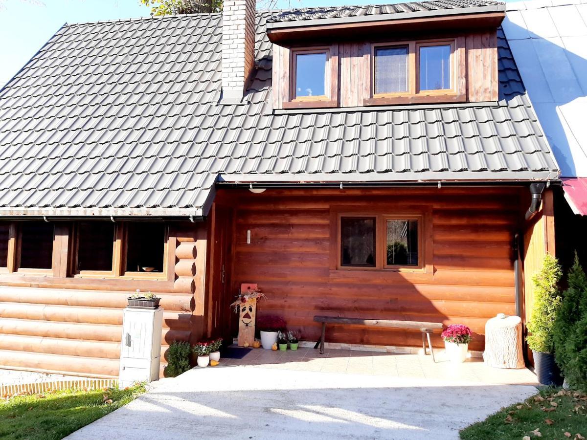 Andrea- Neakceptujeme Mlade Partie Villa Terchová Exteriör bild